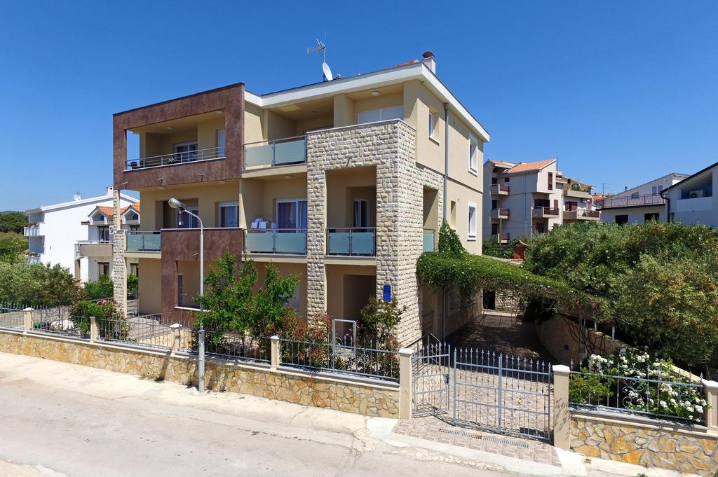 Apartments Superba Brodarica  Extérieur photo